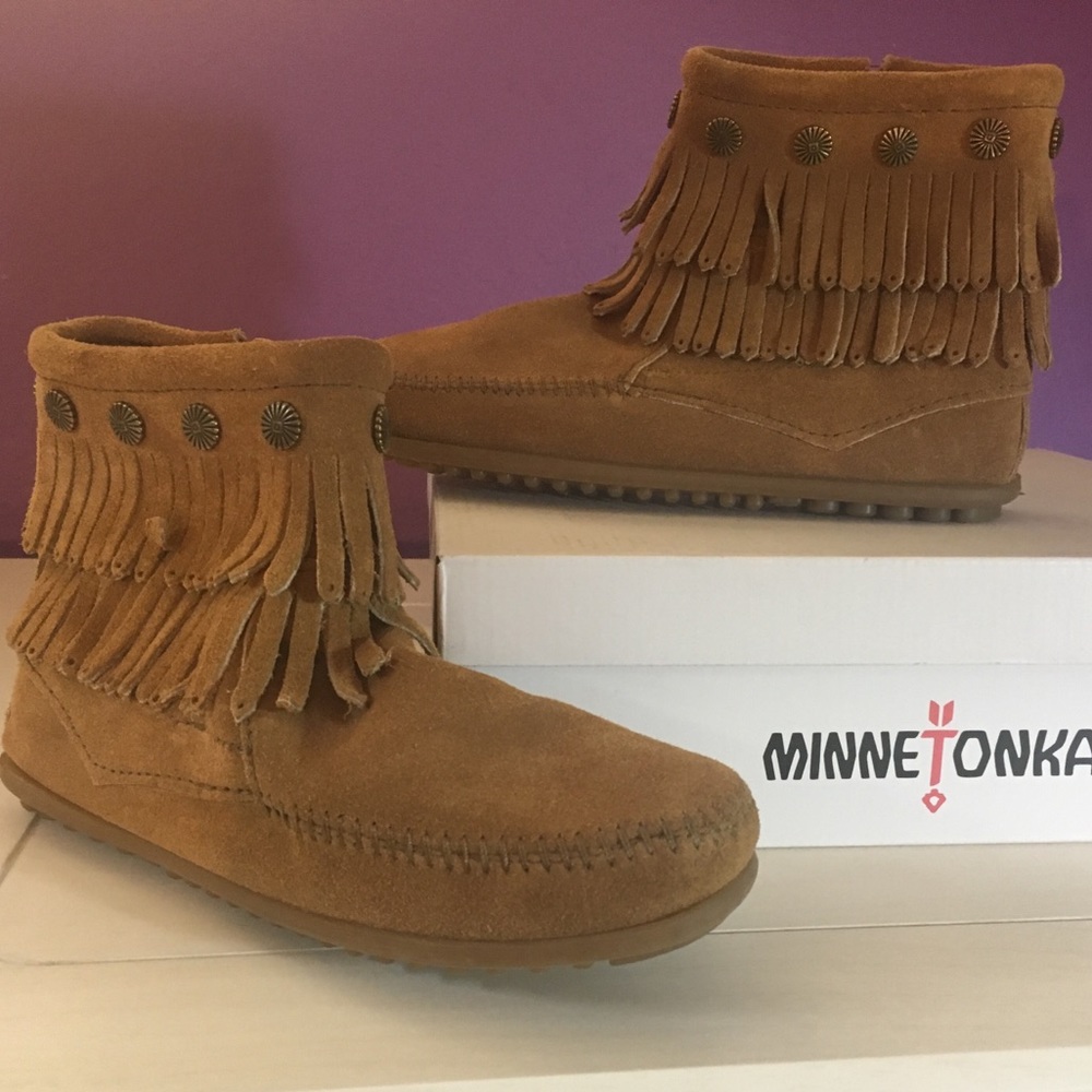 Like New Minnetonka Moccasin Booties